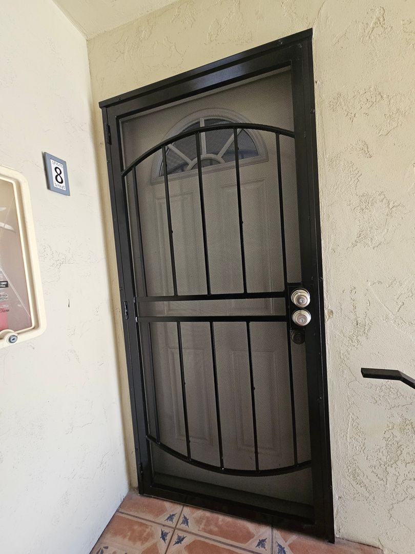 Chula Vista Apartment: 1052 Del Mar Avenue
