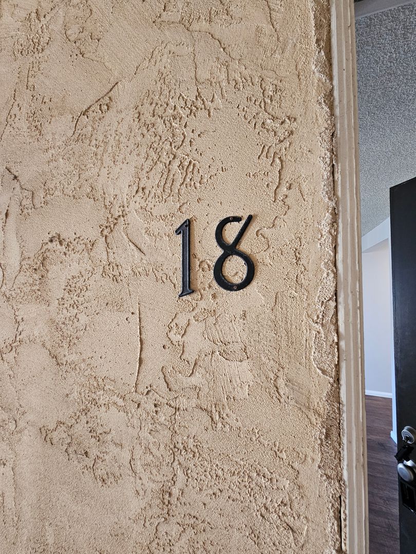 Chula Vista Apartment: 1051 Del Mar Avenue