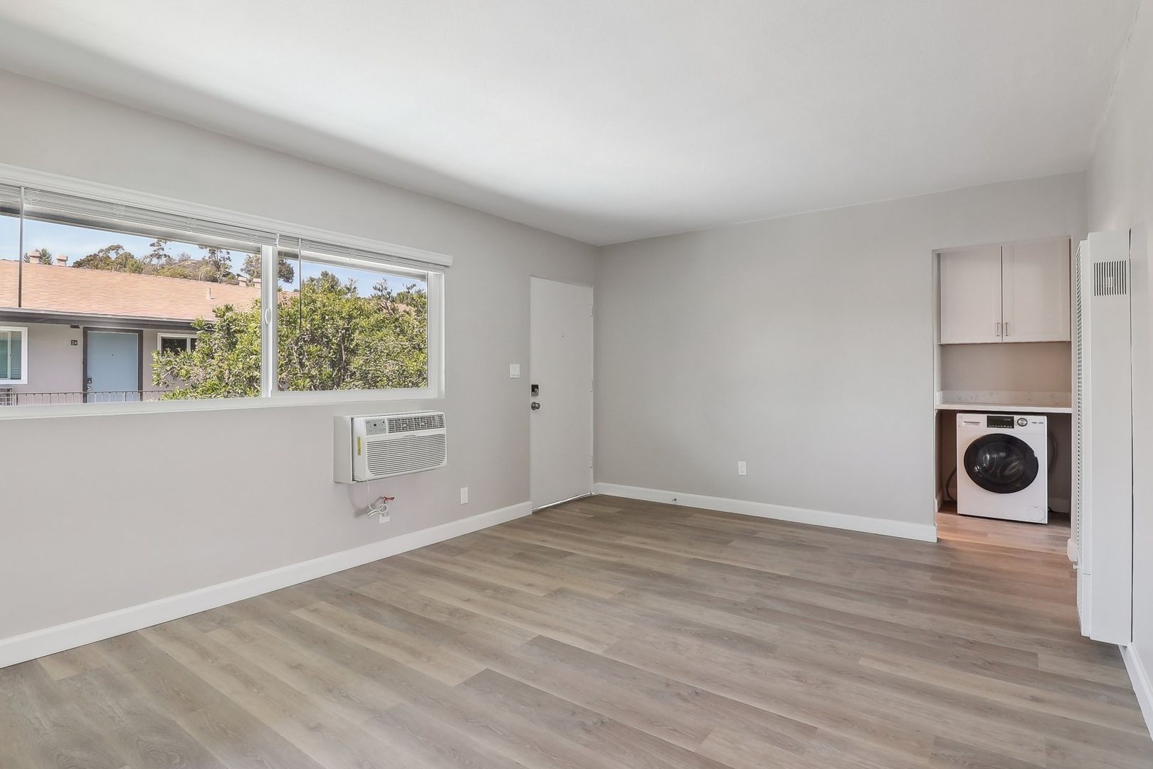 Poway Apartment: 13221 Carriage Road