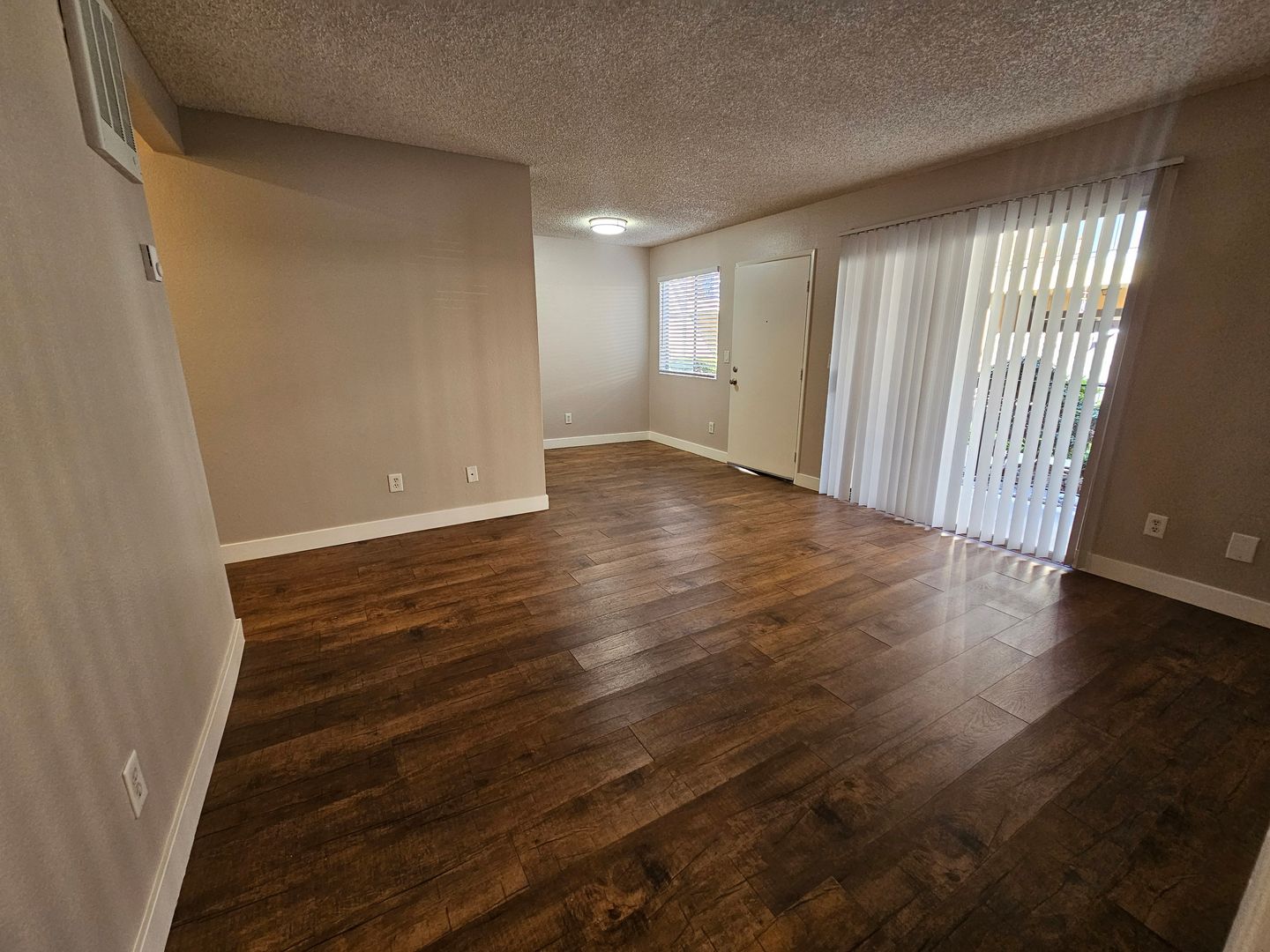 Del Mar Court Apartments 12 of 12