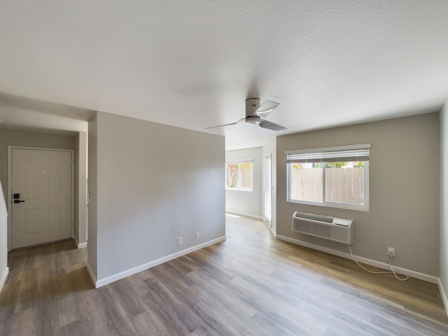 Encinitas Apartment: 185 Saxony Road