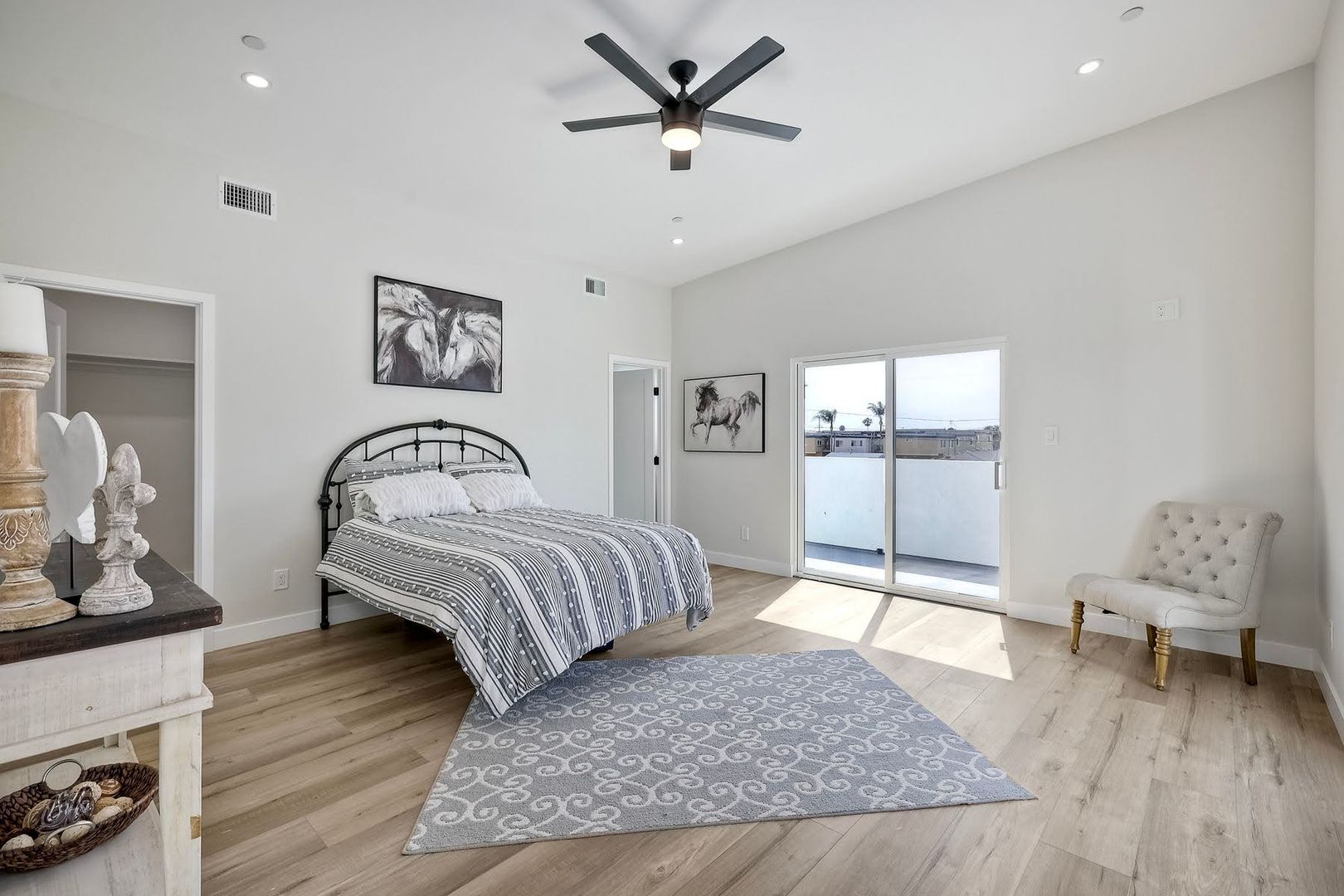 Imperial Beach Apartment: 573 Florida Street