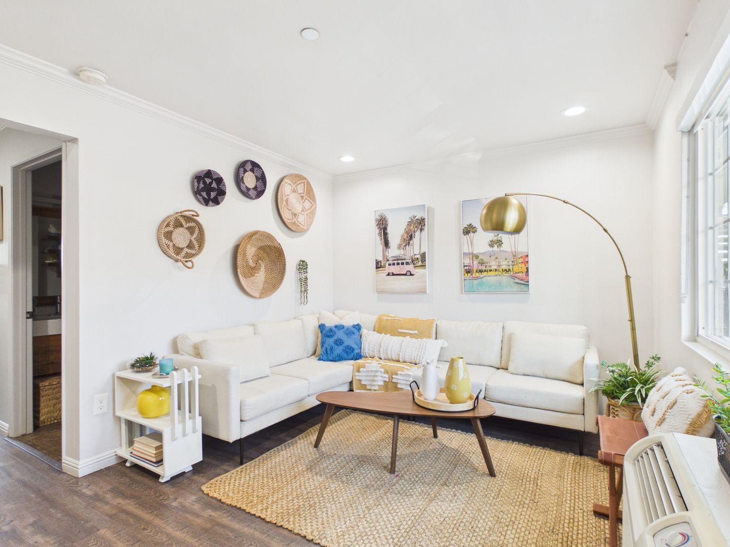 La Mesa Apartment: 7475 El Cajon Boulevard