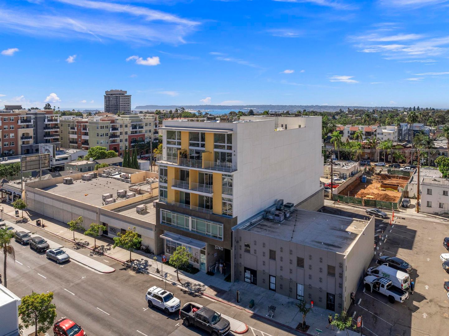 San Diego Apartment: 3740 5th Avenue