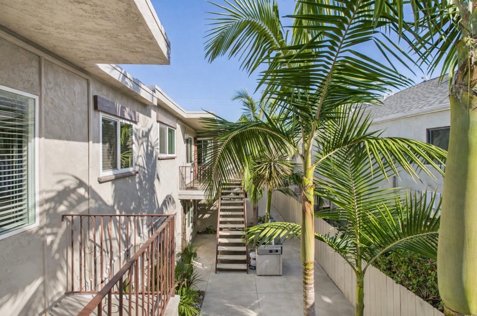 San Diego Apartment: 4663 33rd Street