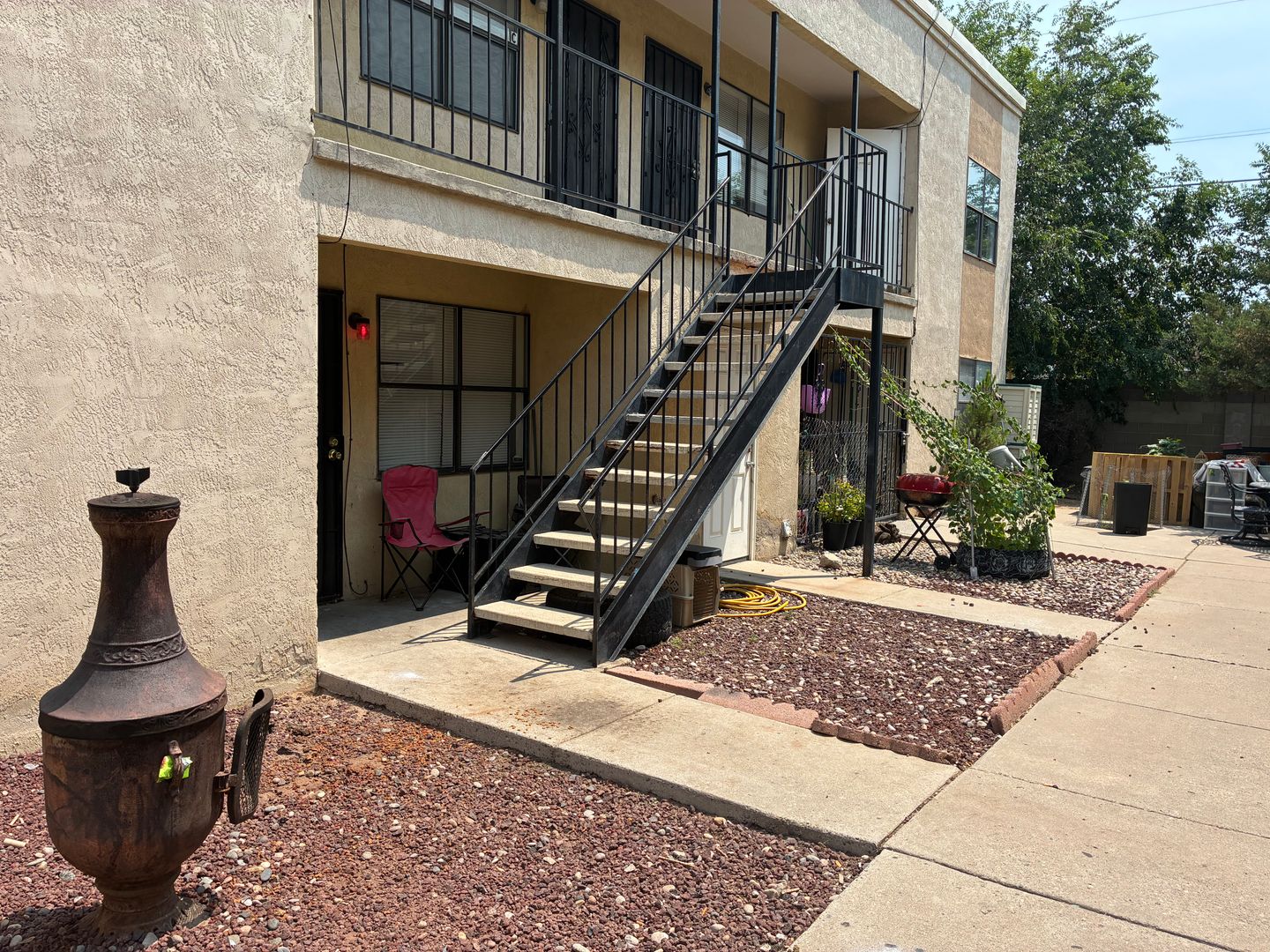 Albuquerque Apartment: 538 Ortiz Drive SE