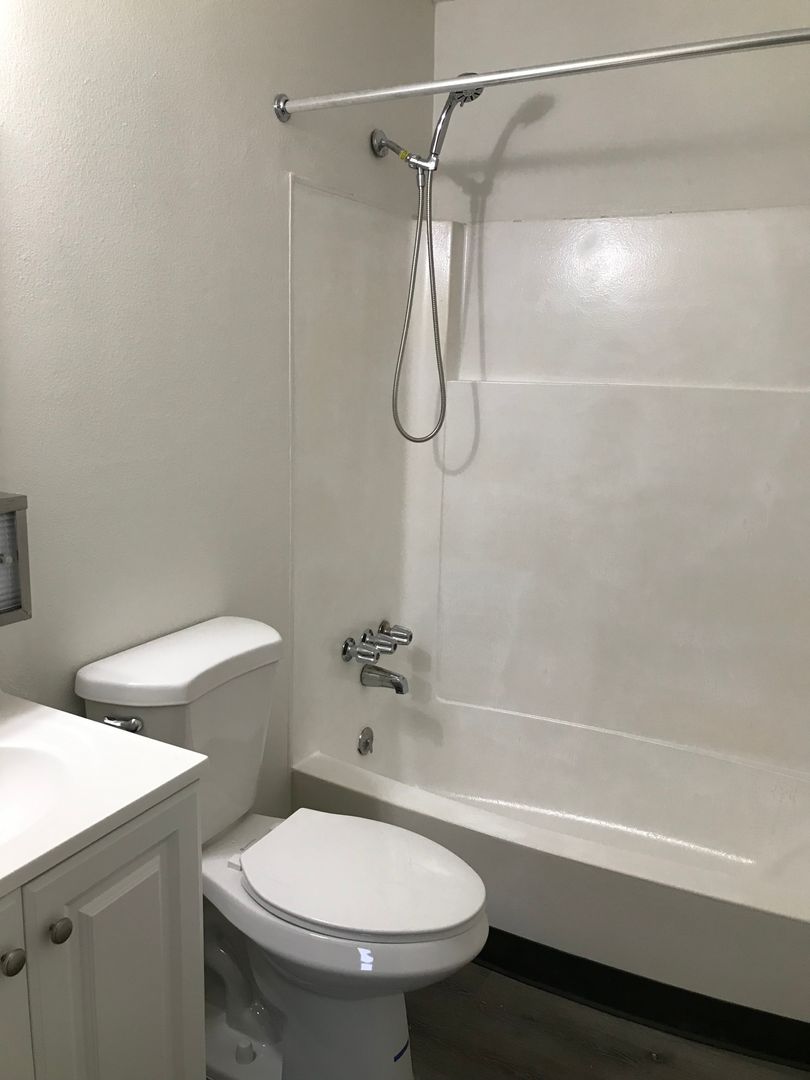 Rock Springs Apartment: 915 Walnut  St Building