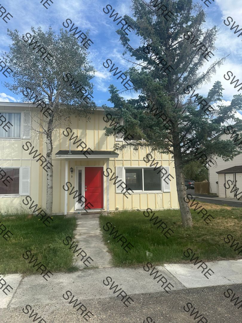 Rock Springs Townhome: 3280 Roosevelt Way APT B