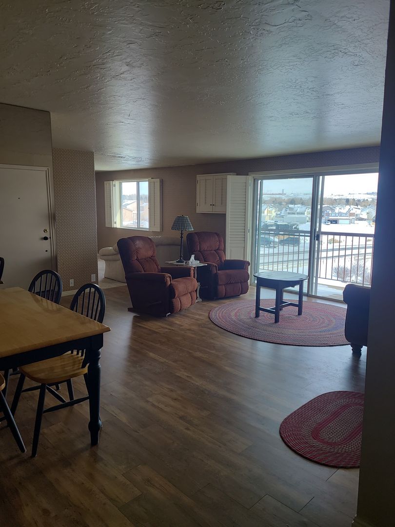 Rock Springs House: 2916 Plumtree Unit #1G