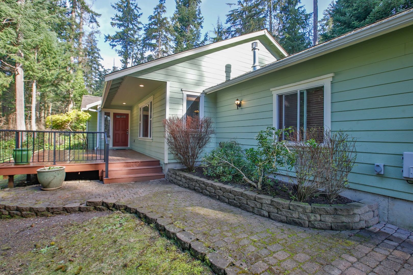 Langley House: 3393 East Harbor Rd