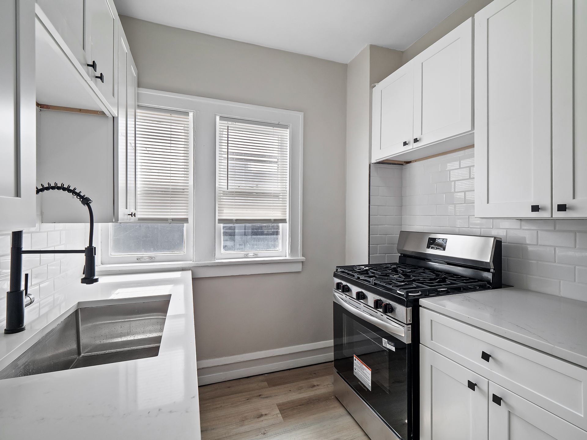 Cleveland Heights Apartment: 2374 Euclid Heights Blvd