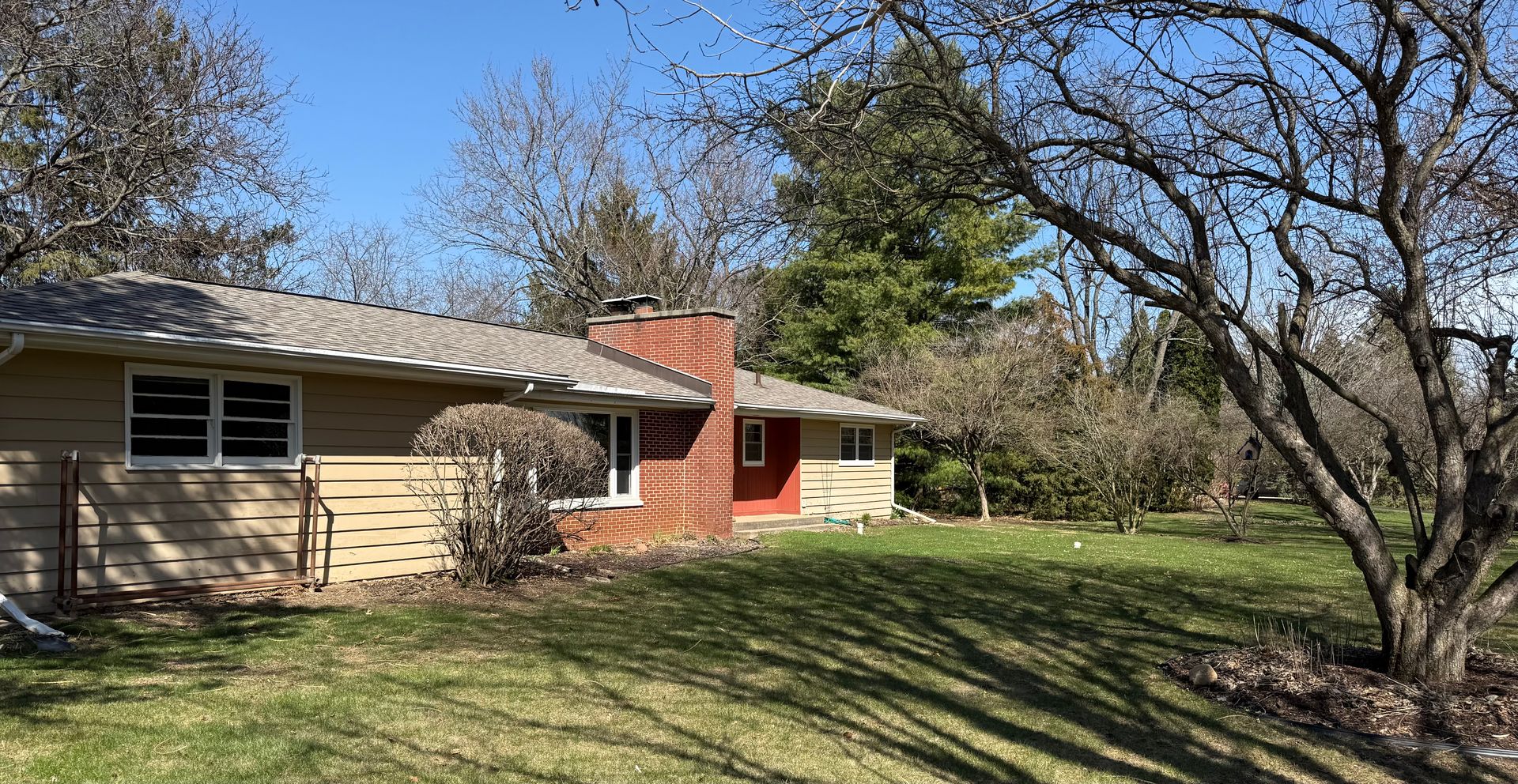 Roscoe House: 7734 E Rockton Rd