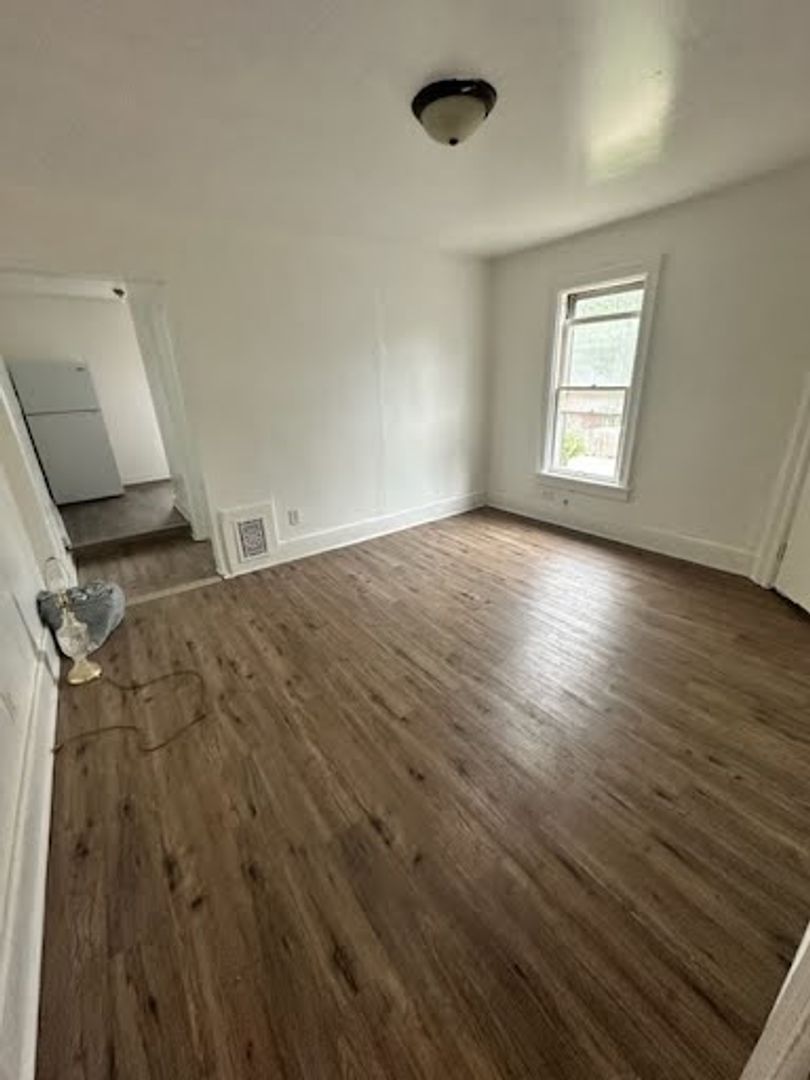Beloit Apartment: 508 Euclid Ave