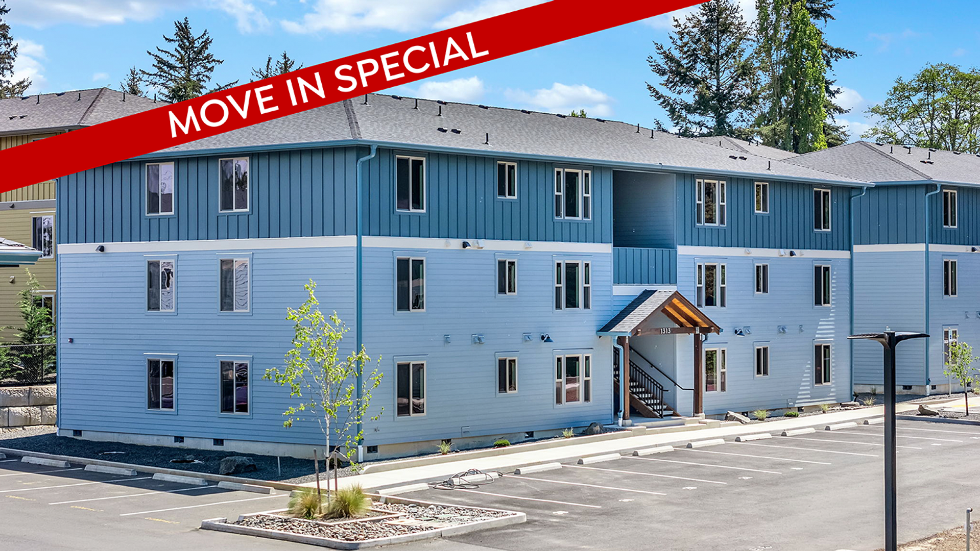 Warrenton Apartment: 1313, 1315, 1317 SE Jetty Ave