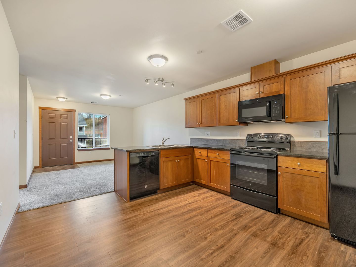 Warrenton Apartment: 1583 SE Honeysuckle Loop