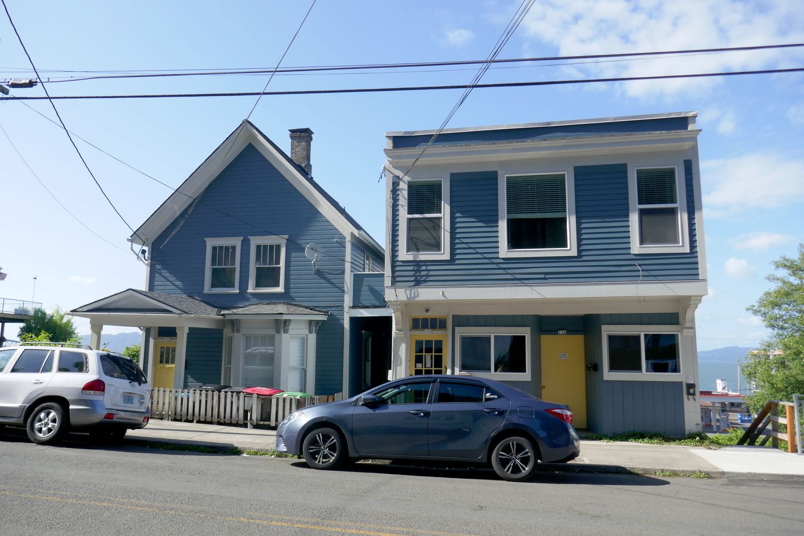 Astoria Apartment: 146, 152 & 156 Bond St.