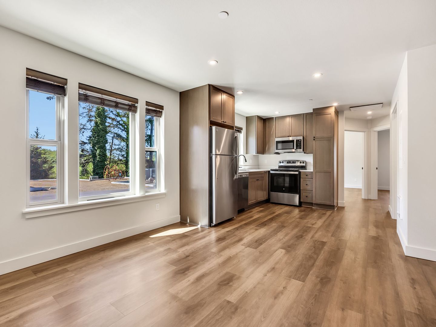 Jetty Stone Apartments ~ Jetty Stone LLC 26-04266 JSL 6 of 12