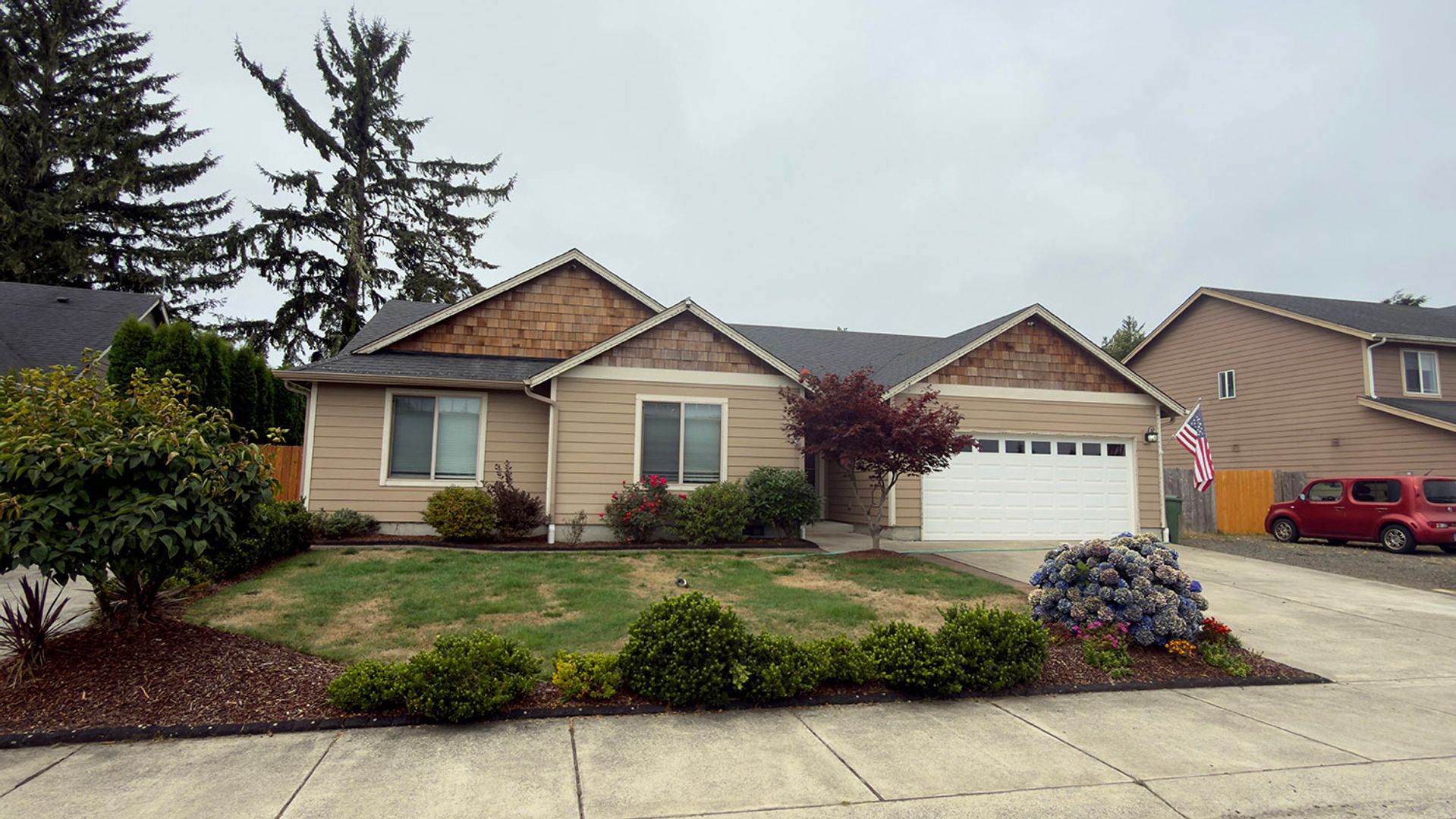 Warrenton House: 355 SW Kalmia Ave
