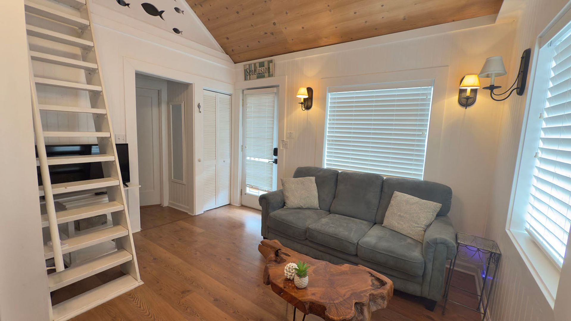 314 4th Ave #5 ~ Moser 25-0919MOS 3 of 12