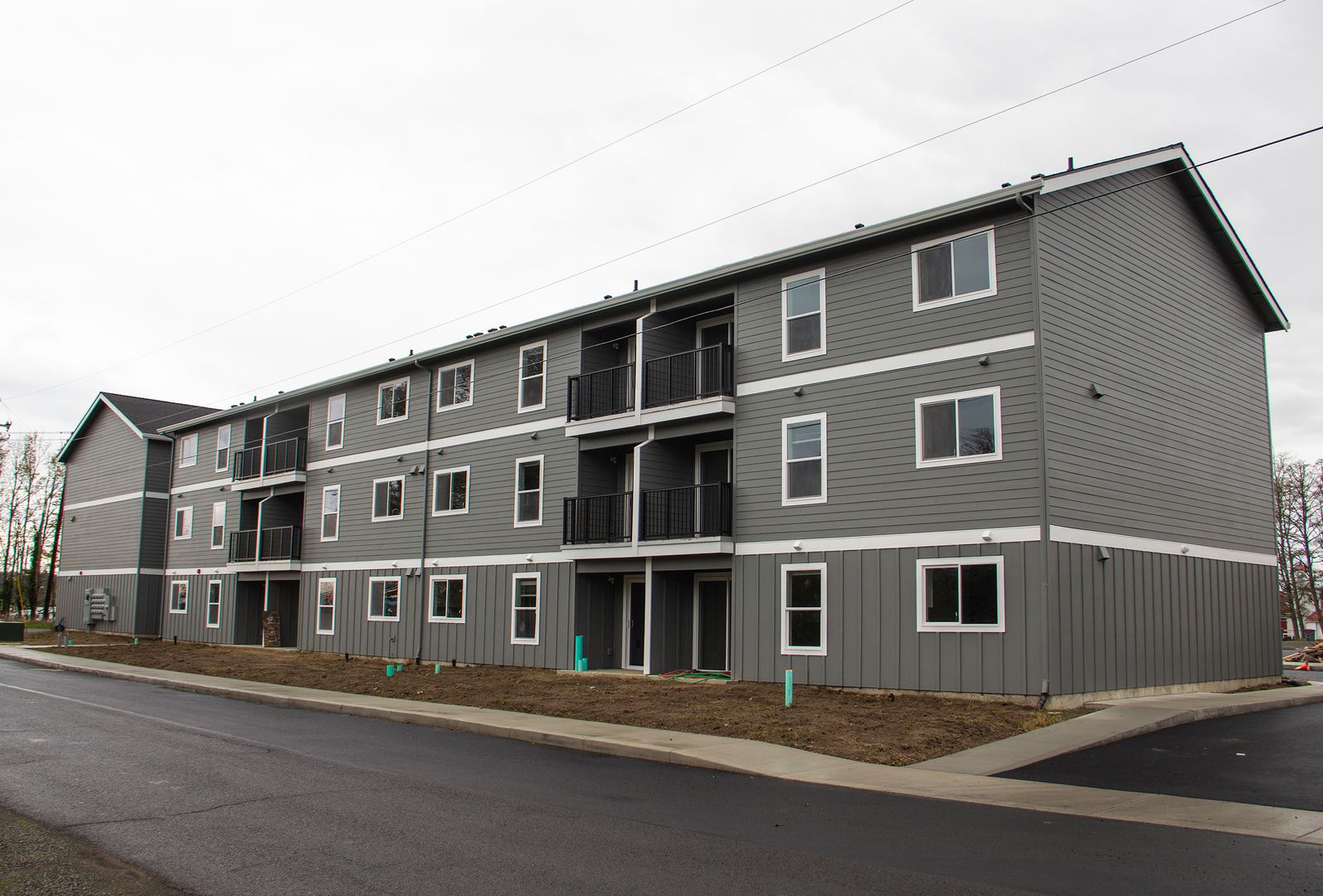 Warrenton Apartment: 79 NE Skipanon Dr