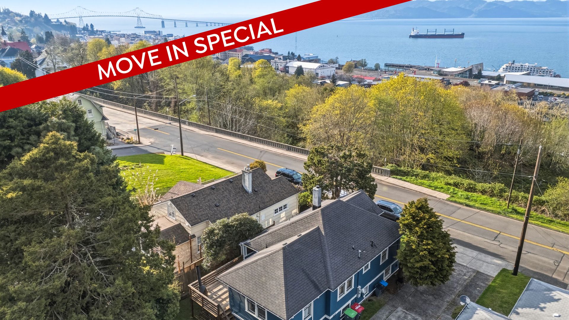 Astoria Apartment: 1939 Irving Ave - B/Lower