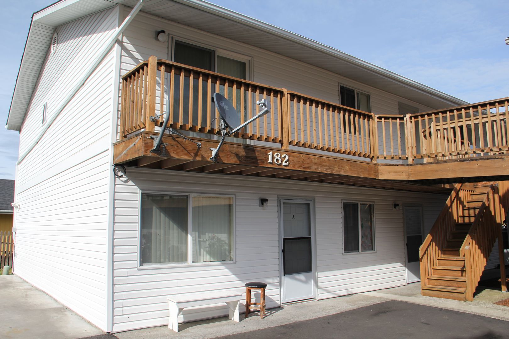 Warrenton Apartment: 176, 178, 180, 182 SW Cedar