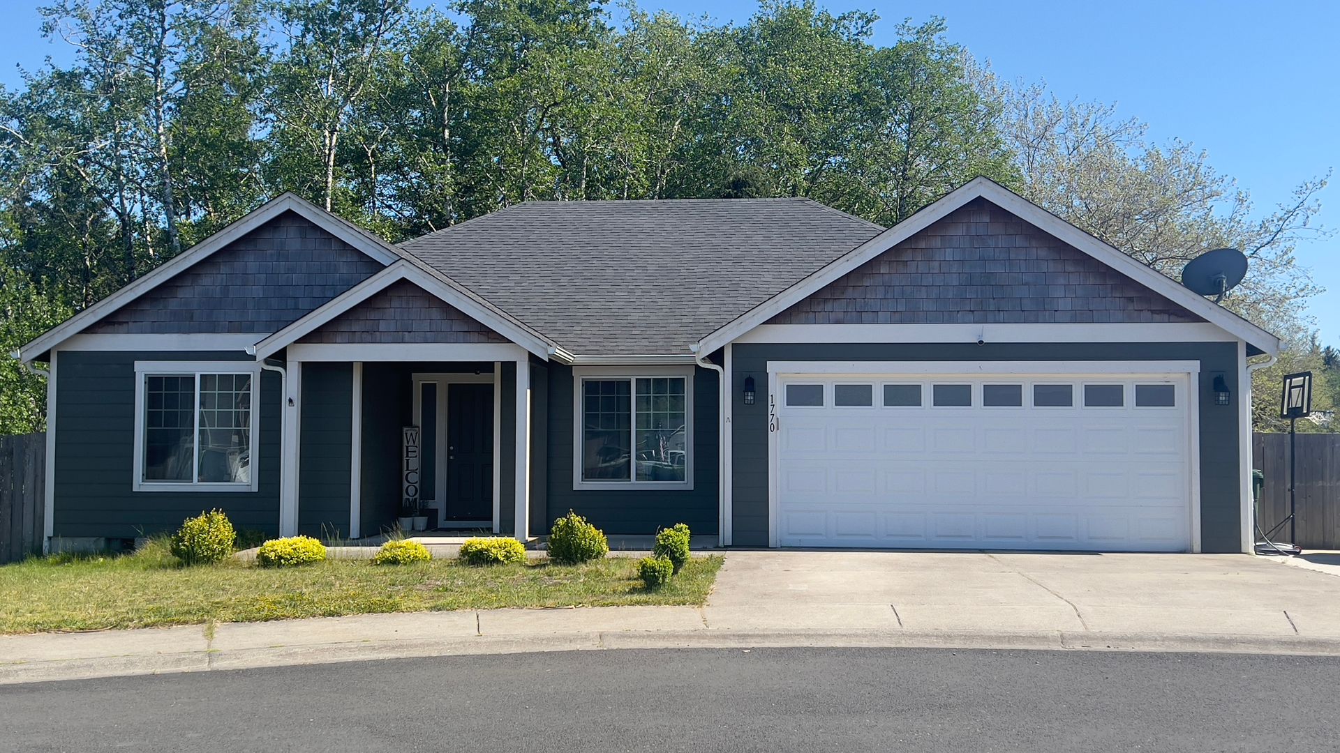 Hammond House: 1770 Pacific Ridge Lane