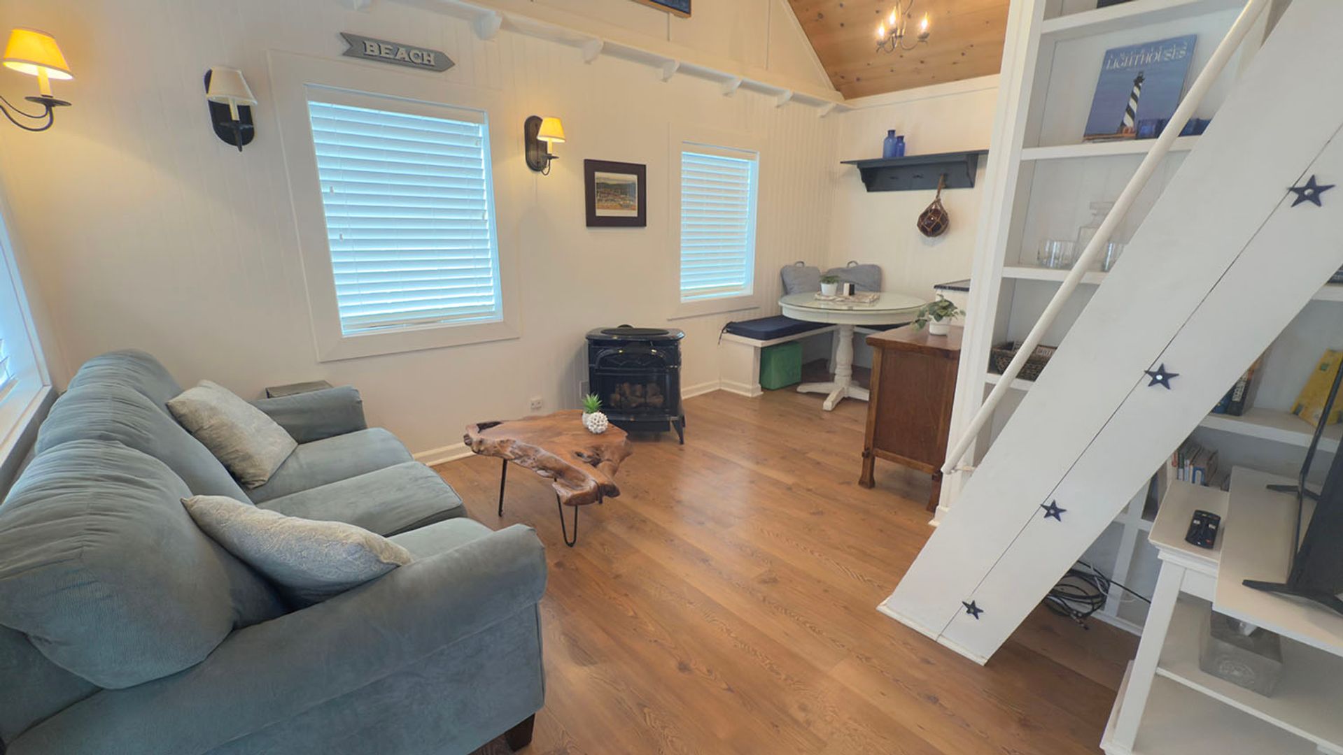 314 4th Ave #5 ~ Moser 25-0919MOS 2 of 12