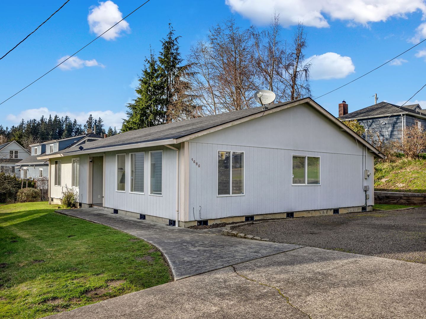 Astoria House: 1525 7th St.