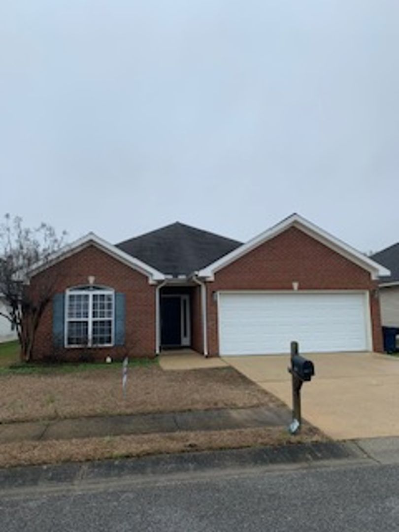 Northport House: 4439 20th St