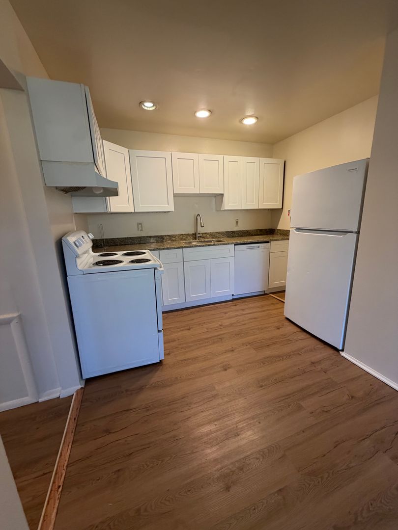 Allentown Apartment: 301 S. West Street, Apt 2A