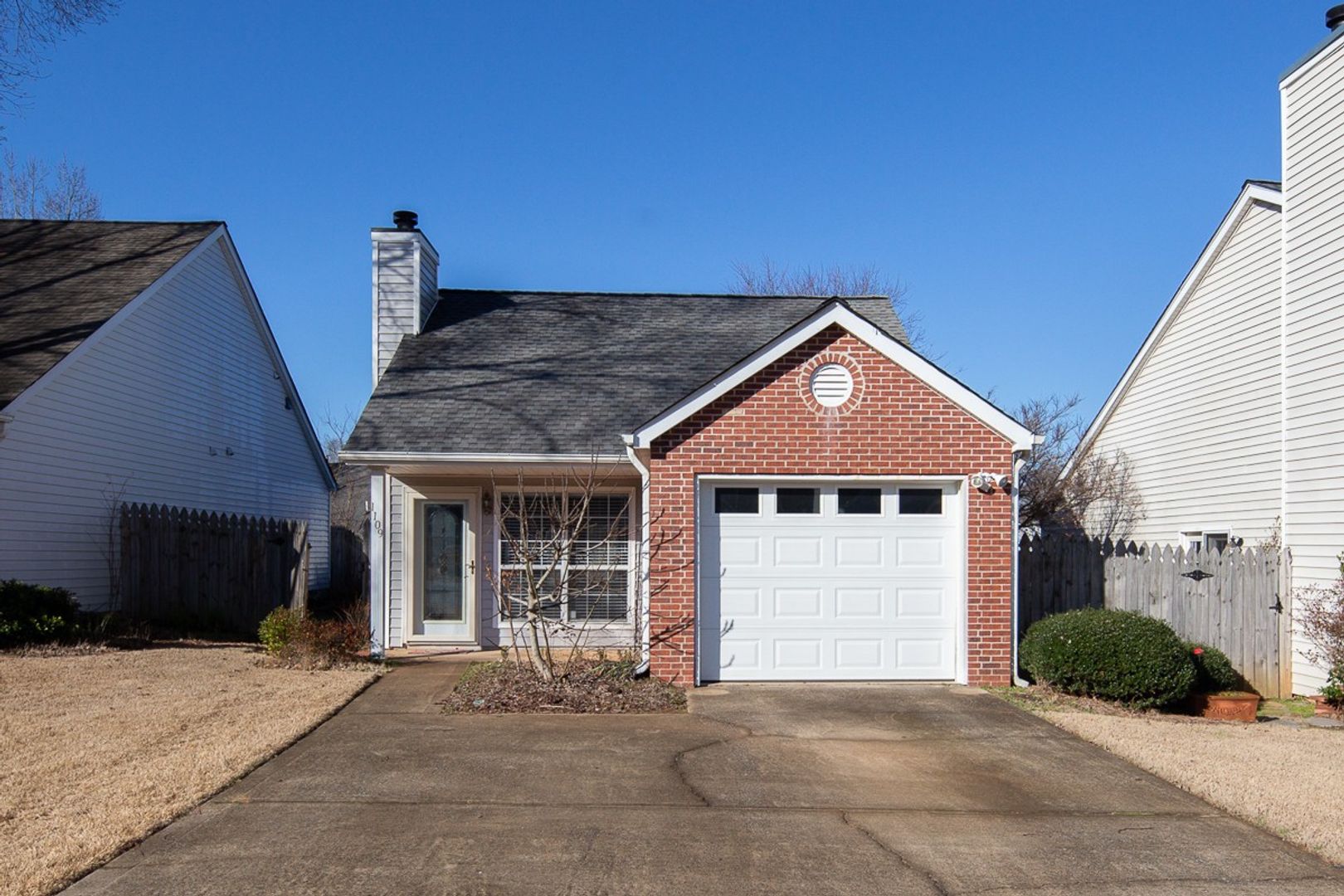 Woodstock House: 1109 Rook Place