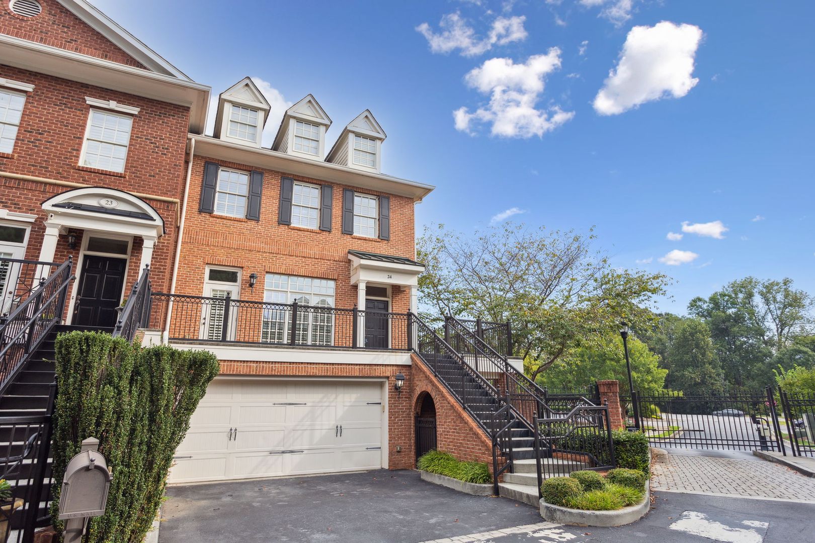 Buford Townhome: 24 Buford Village Walk