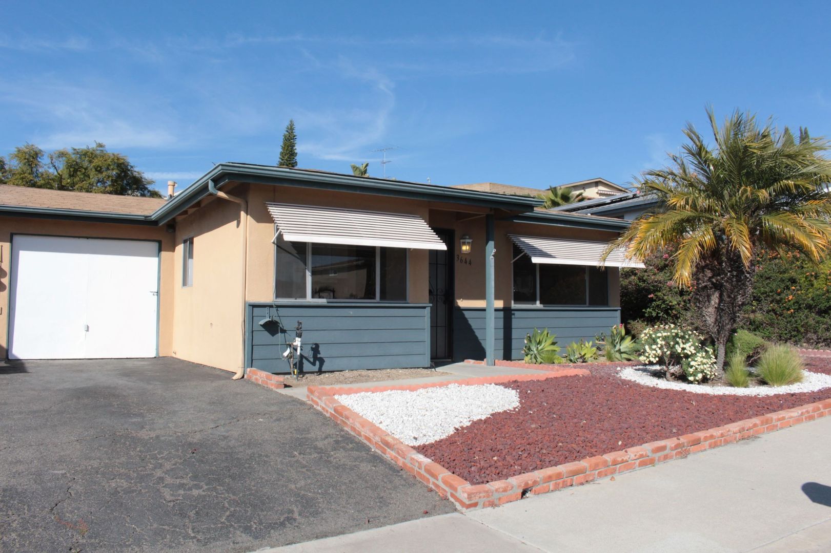 Oceanside House: 3644 Mira Pacific Drive