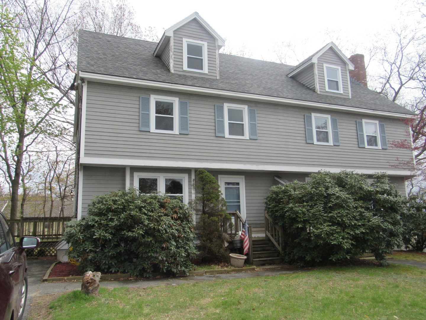 Dracut House: 12 Pinehurst Ave.