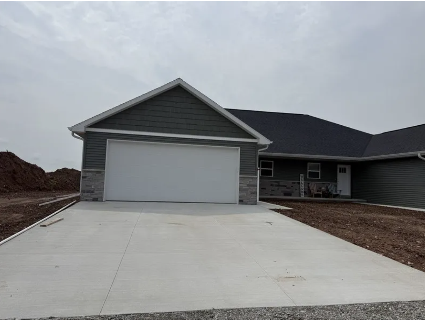 Neenah Apartment: 2671 Princeton Drive