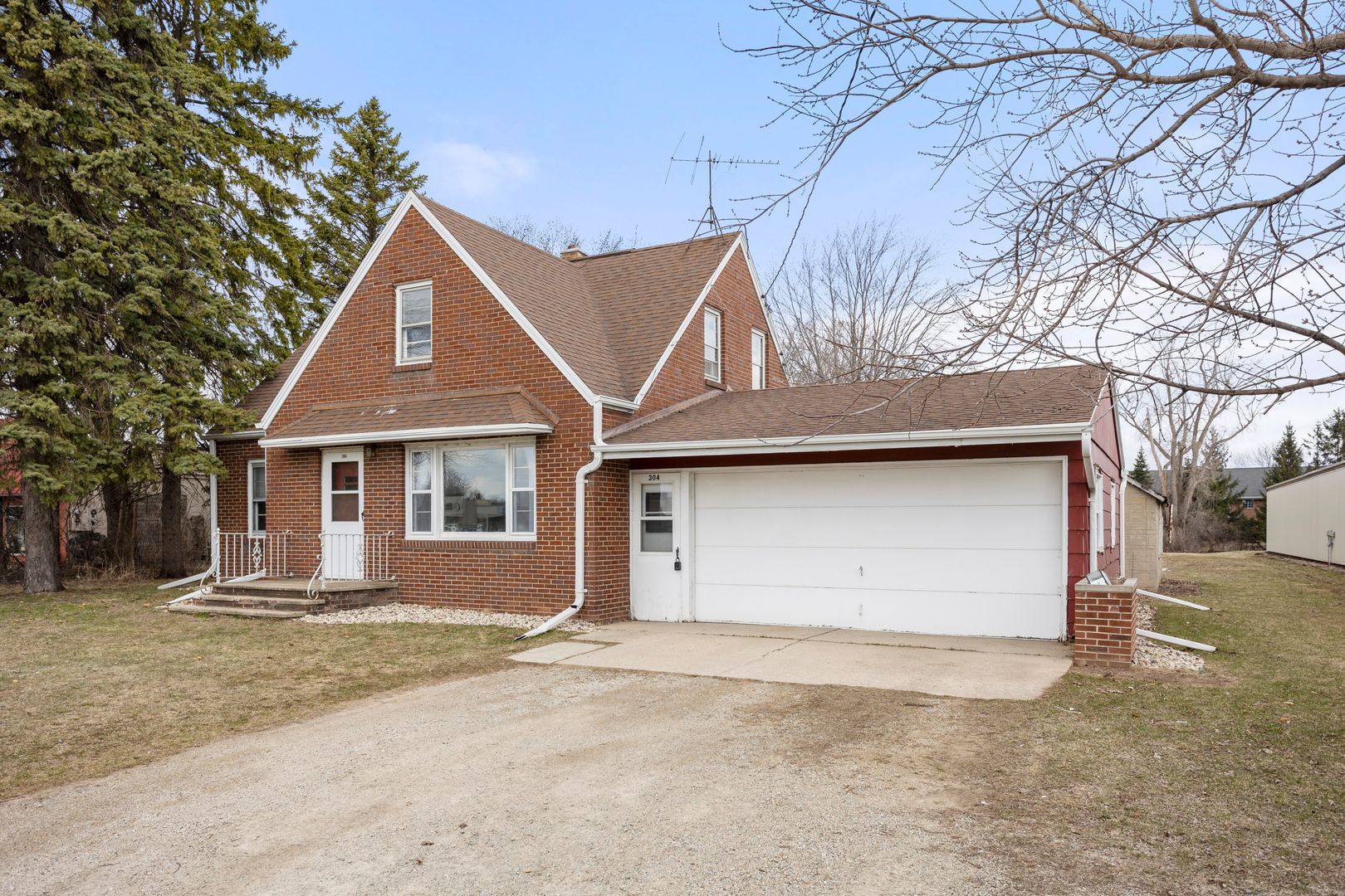 Appleton House: 304 W. Northland Avenue