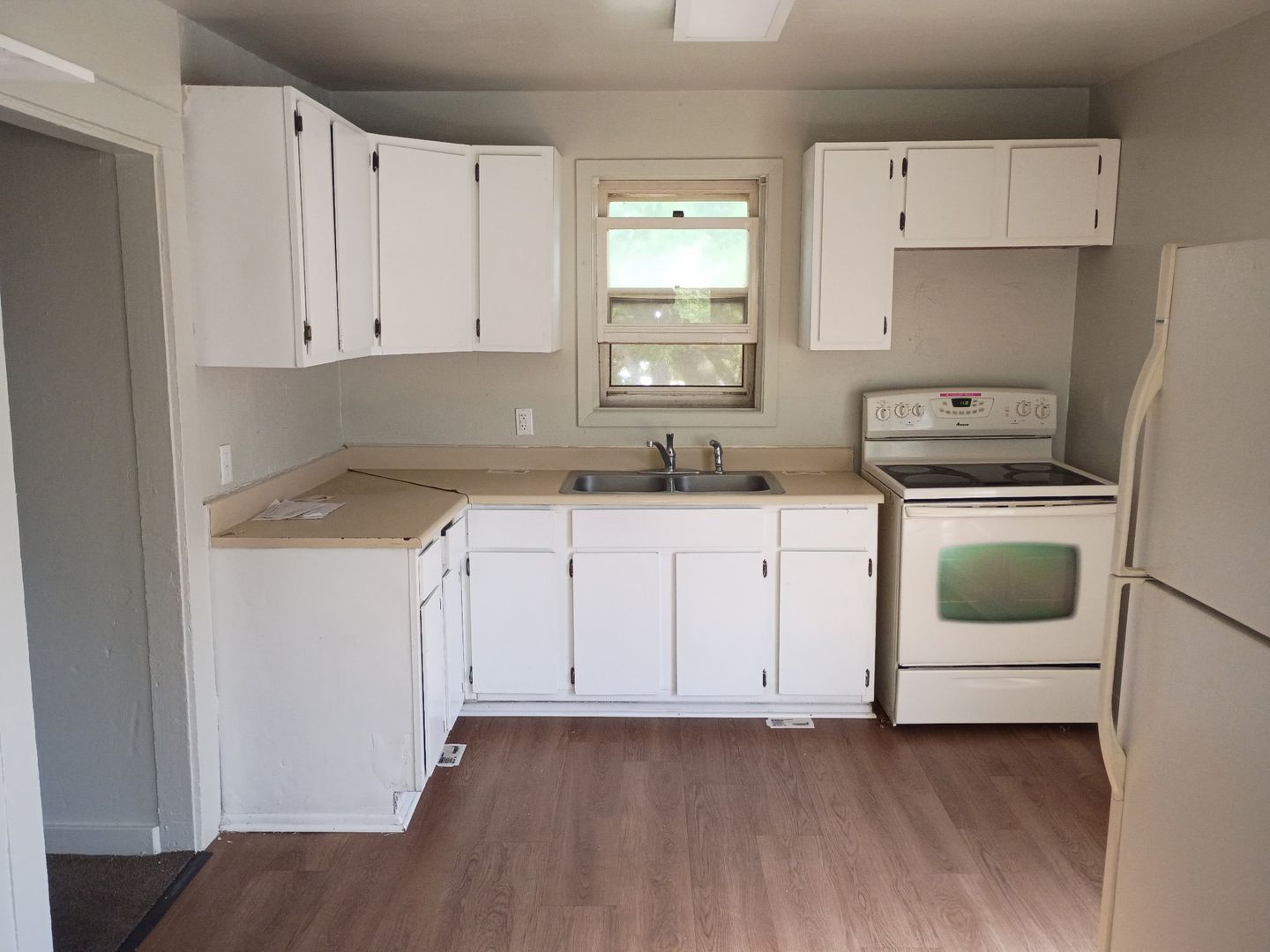 Fond Du Lac Apartment: 107 Harrison Place