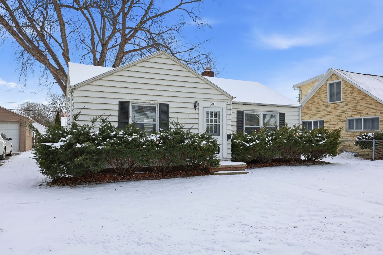 Green Bay House: 900 Winford Avenue