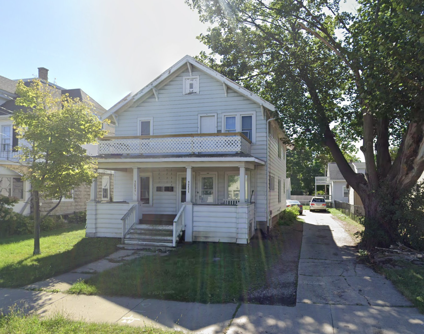 Appleton Apartment: 1231 W. College Avenue
