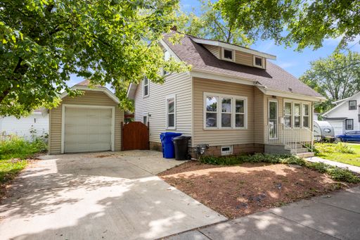 Two Bedroom Appleton House – photo 1