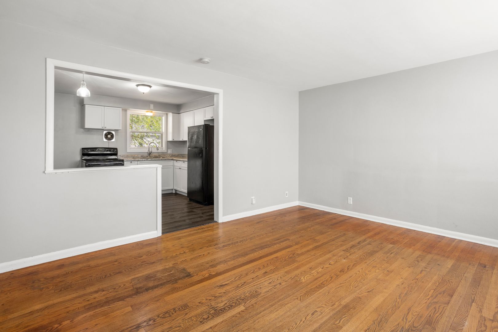 Neenah Apartment: 120 Gruenwald Avenue