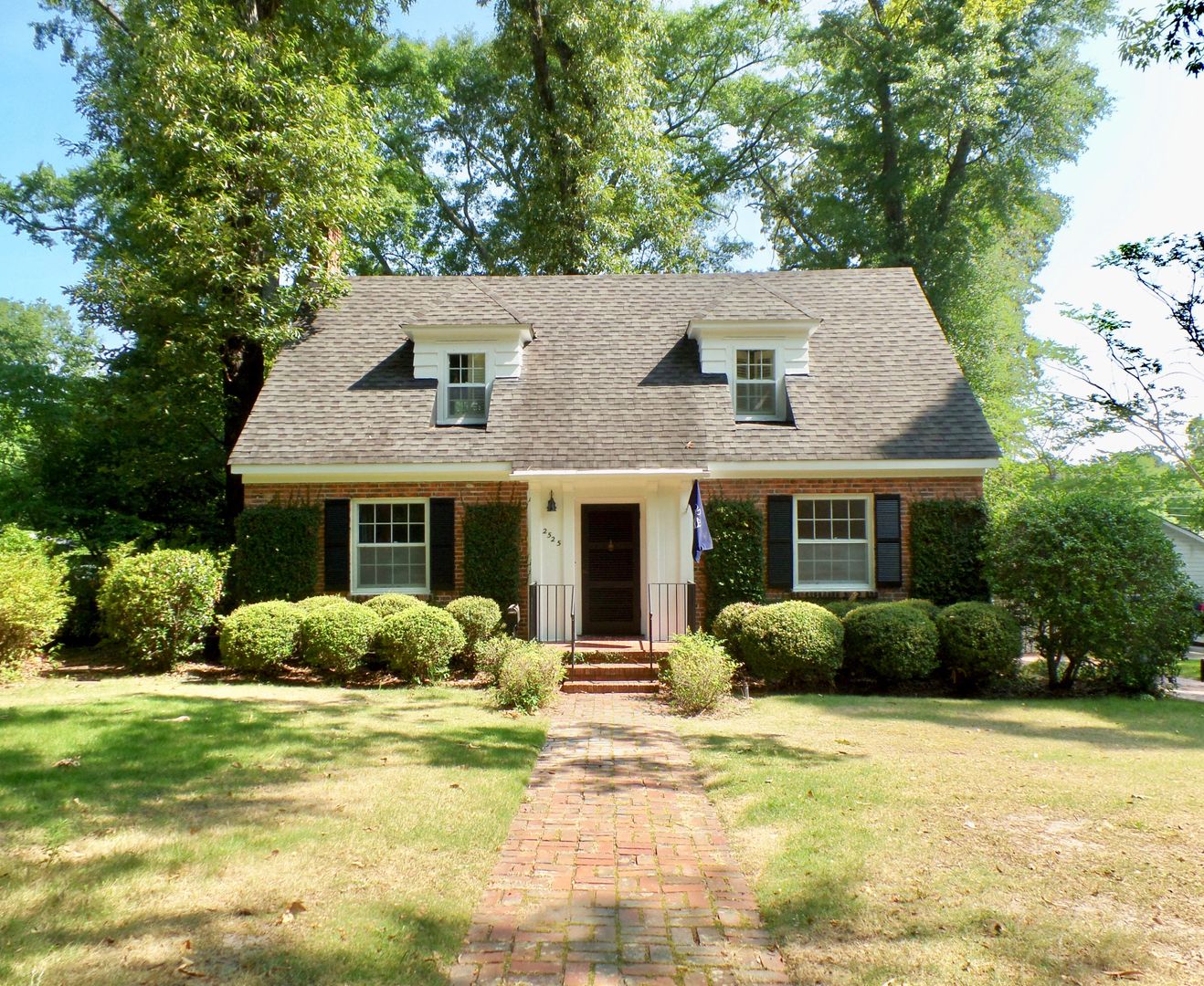 Columbus House: 2525 15th Street