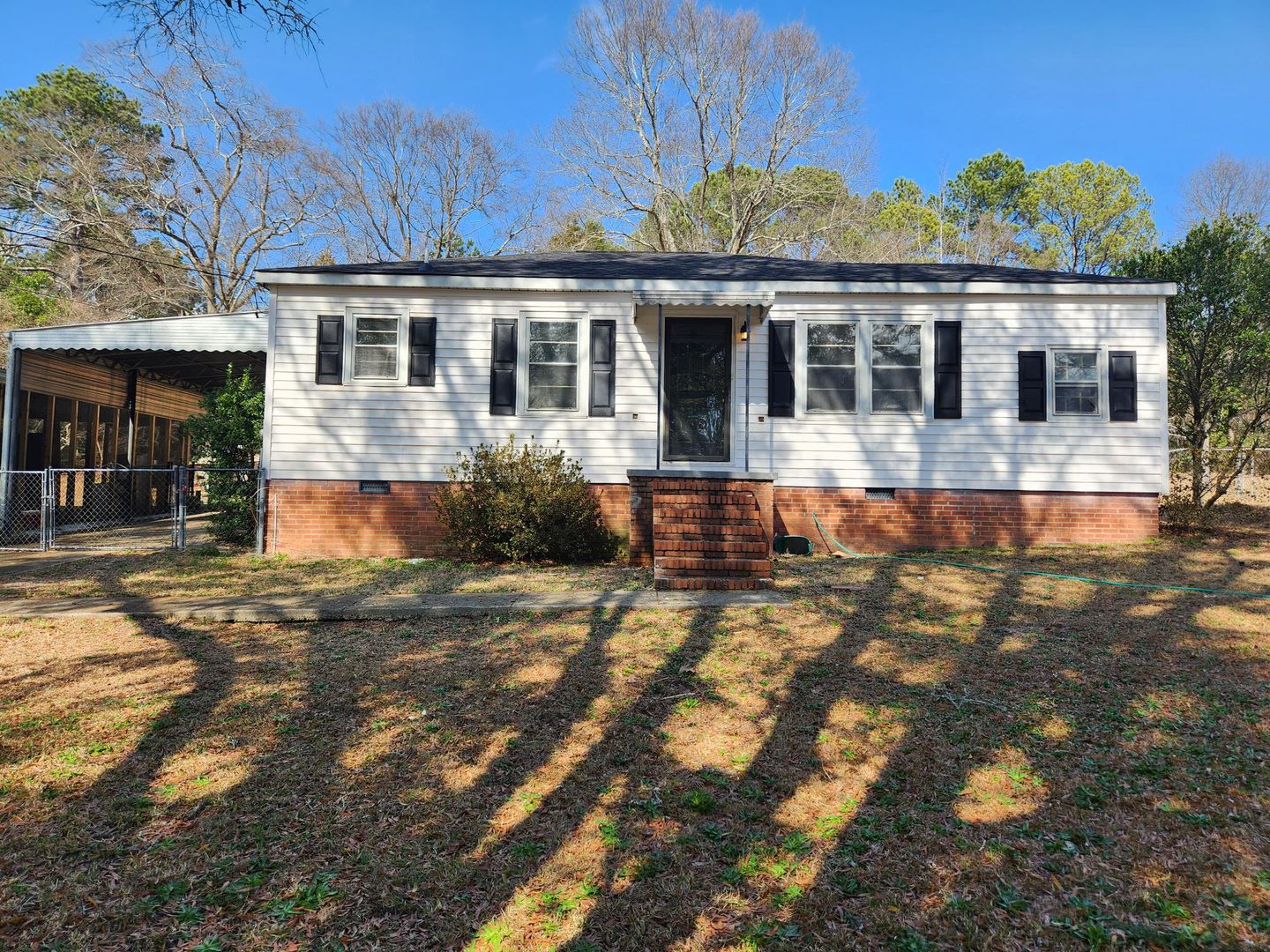 Columbus House: 1811 51st St