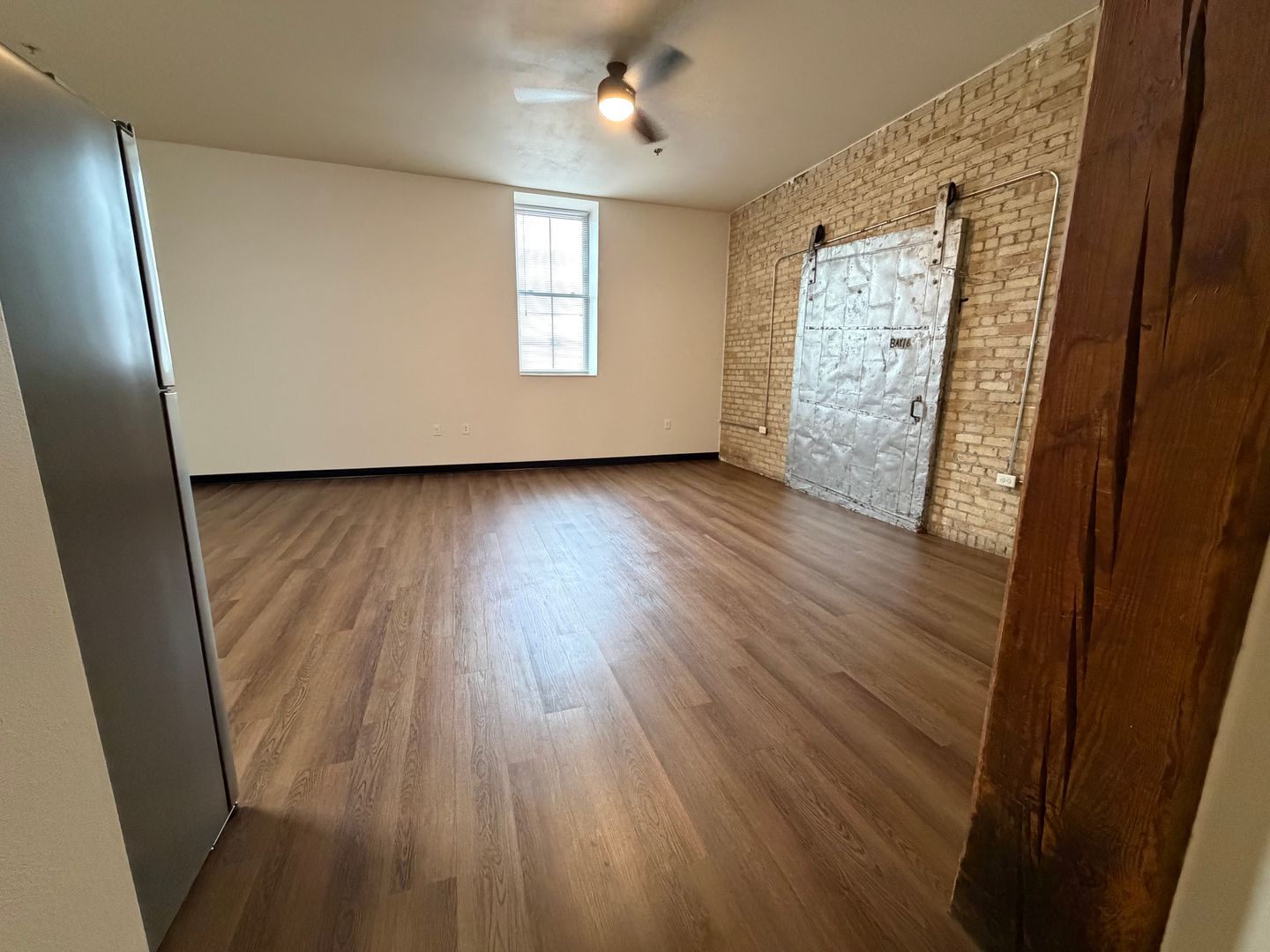 Edgerton Apartment: 203 S Main St
