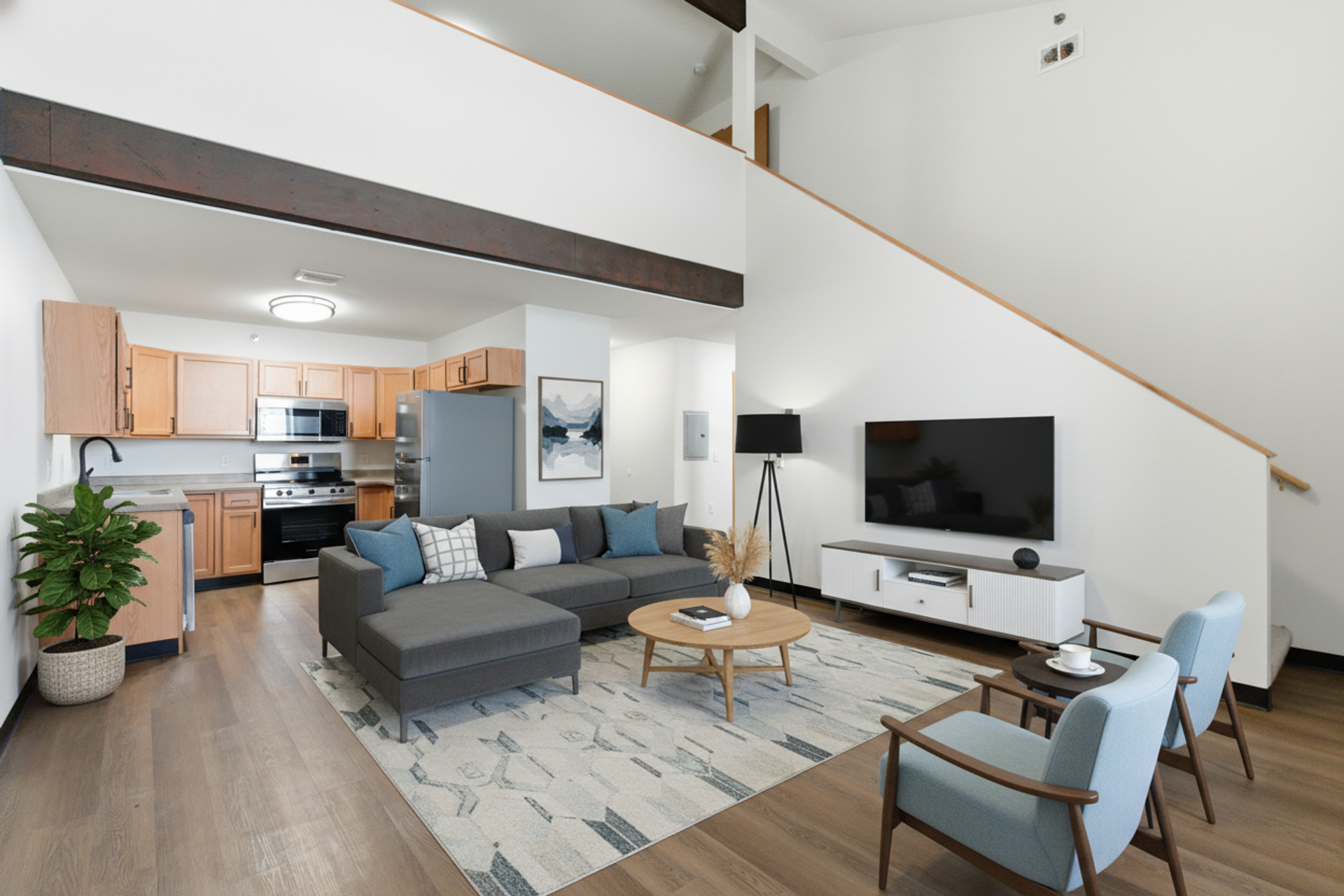 Edgerton Apartment: 203 S Main St