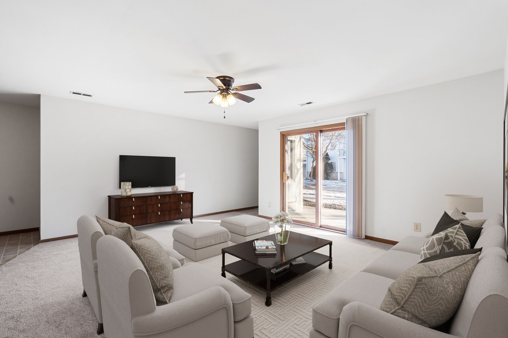 Elkhorn Apartment: 621 N Sandy Ln