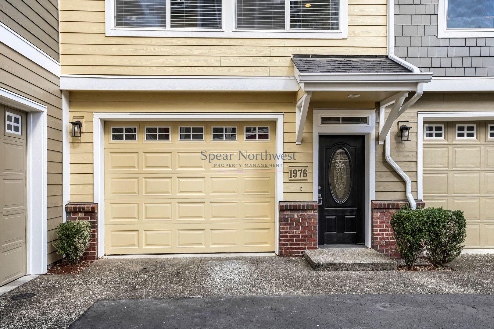 Gresham Townhome: 1976 NW Florence Avenue