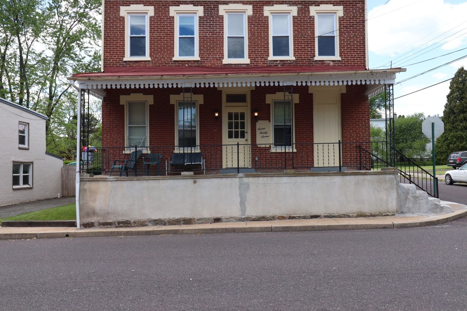 Pottstown House: 727 Glasgow Street