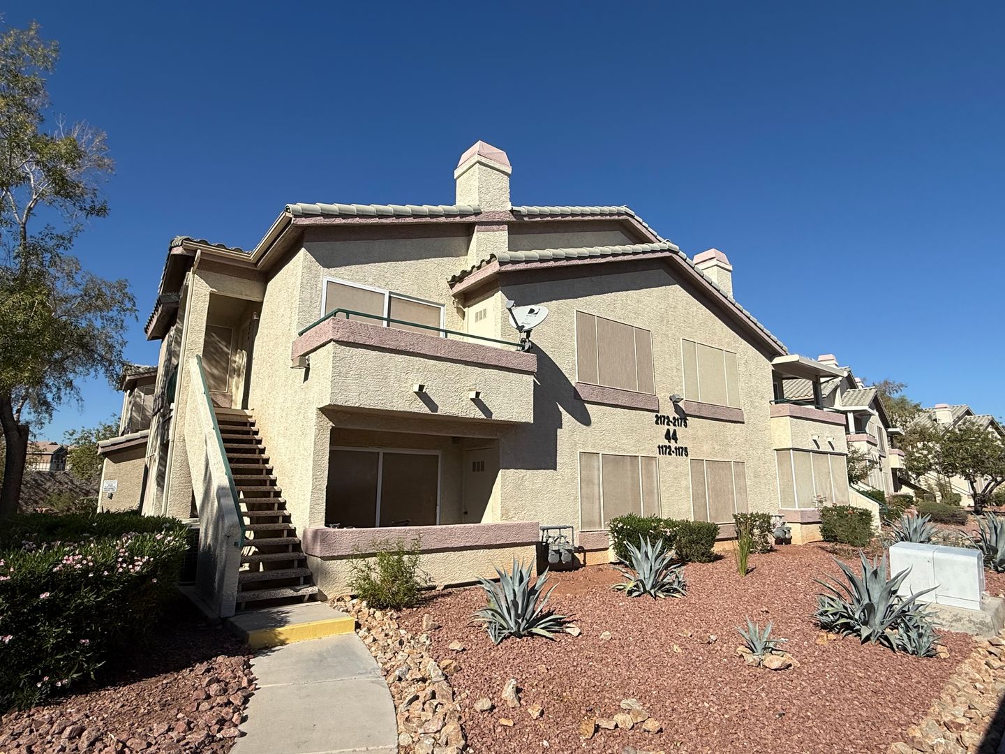 Las Vegas House: 5710 E Tropicana Avenue #2173
